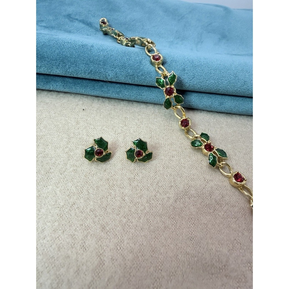 Vintage Avon Gold Tone Christmas Holly Berry Enamel Bracelet & Earring Set - 8"